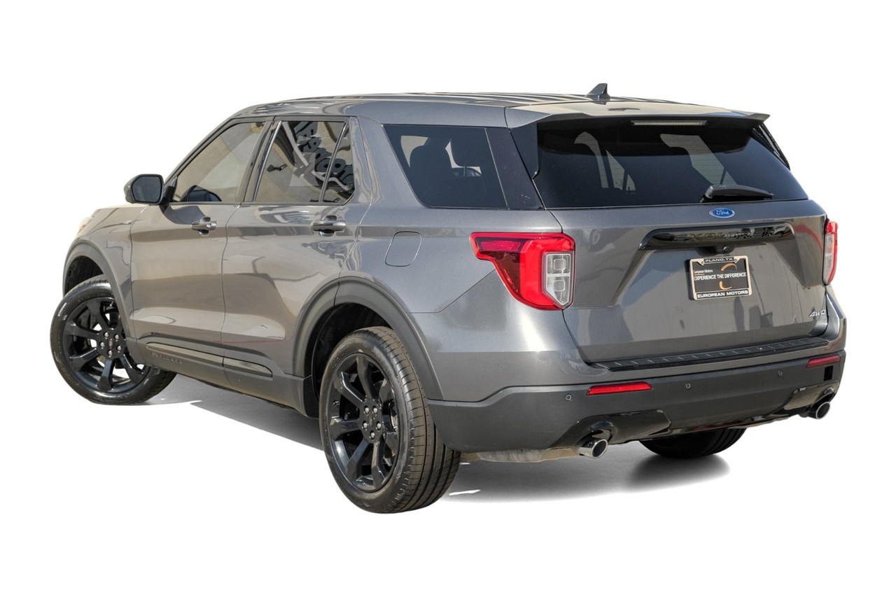Ford Explorer Vehicle Main Gallery Image 10