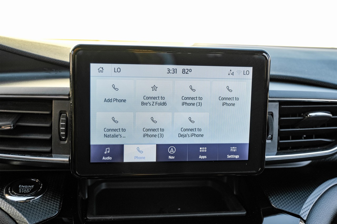 Ford Explorer Vehicle Main Gallery Image 29