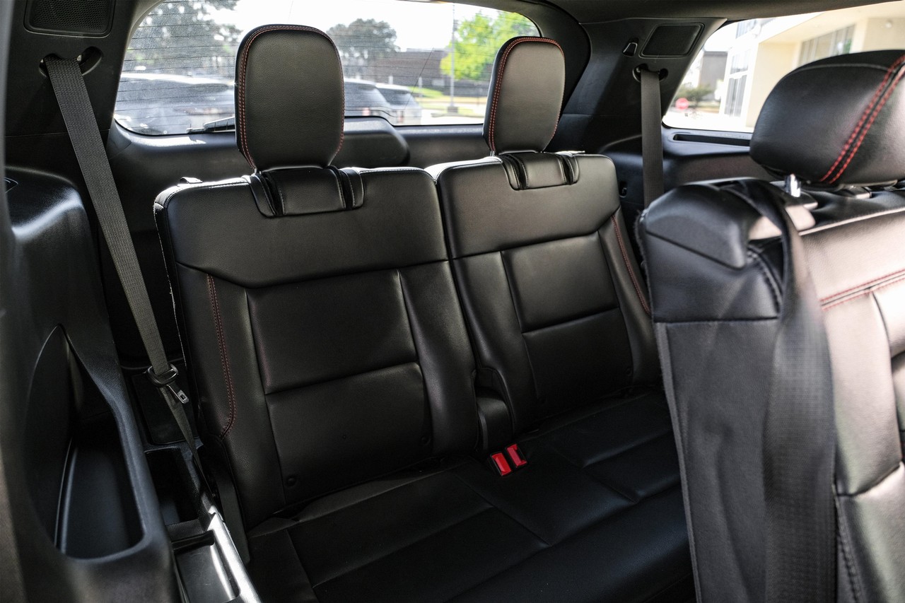 Ford Explorer Vehicle Main Gallery Image 37