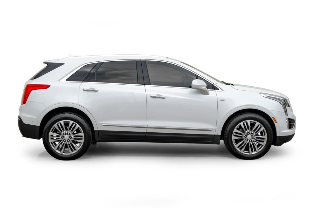 Cadillac XT5 Vehicle Main Gallery Image 08