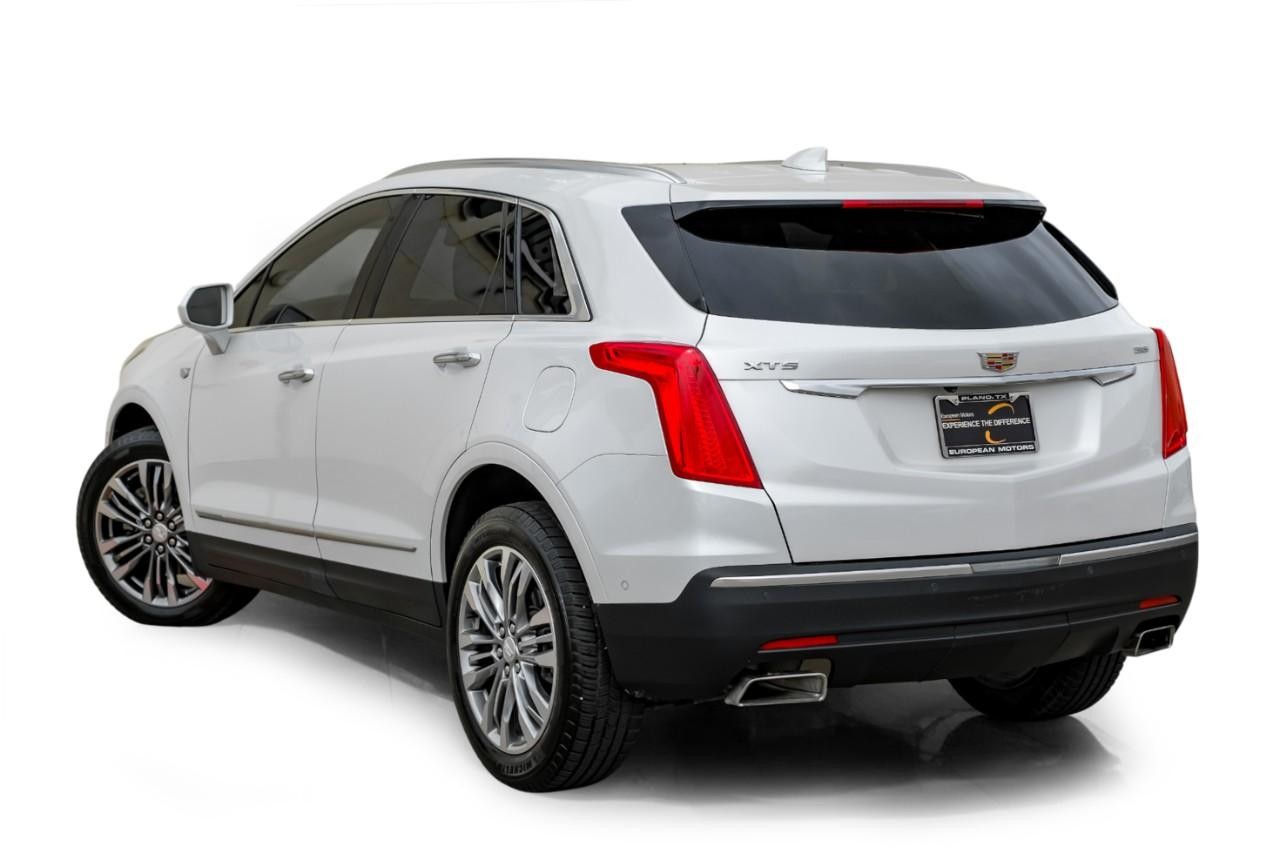 Cadillac XT5 Vehicle Main Gallery Image 11