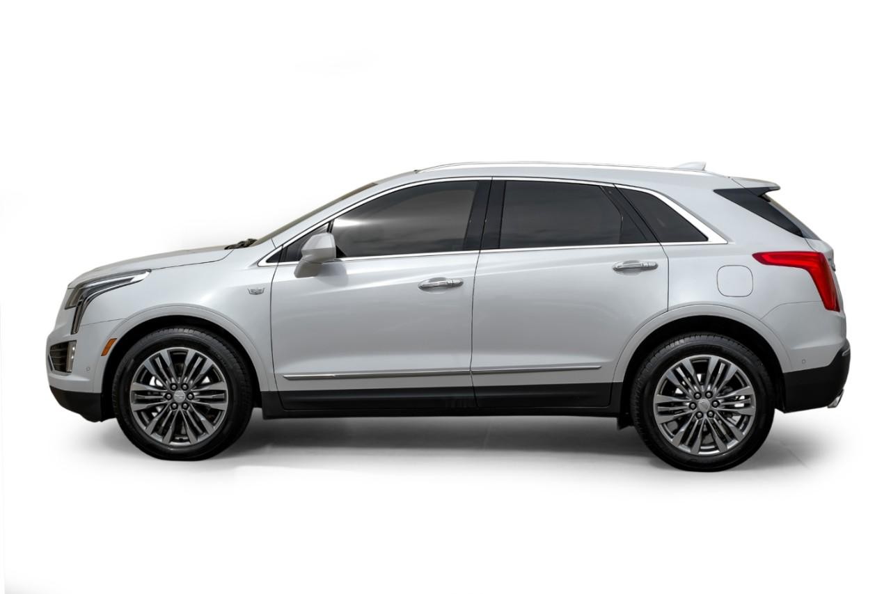 Cadillac XT5 Vehicle Main Gallery Image 12