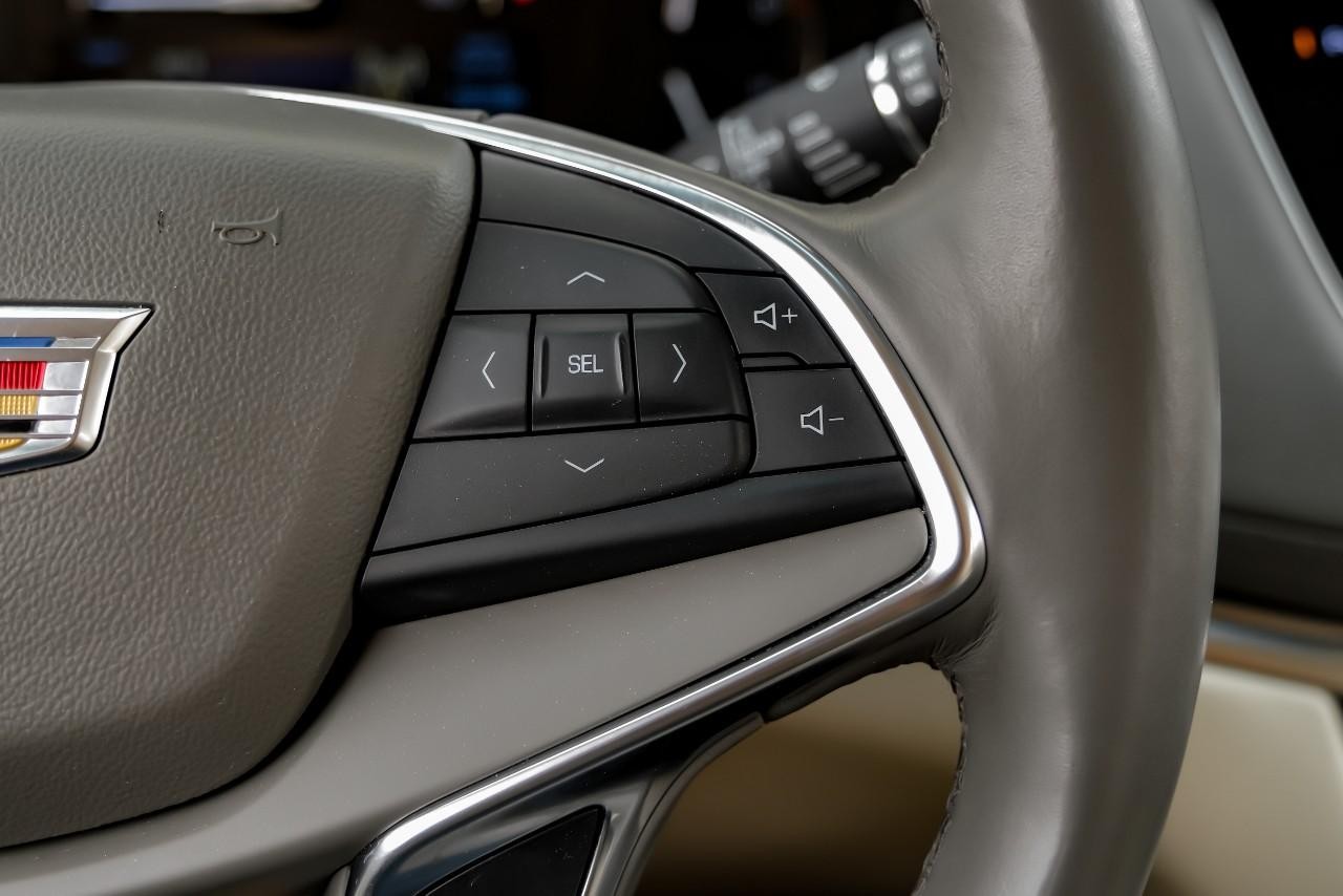 Cadillac XT5 Vehicle Main Gallery Image 20