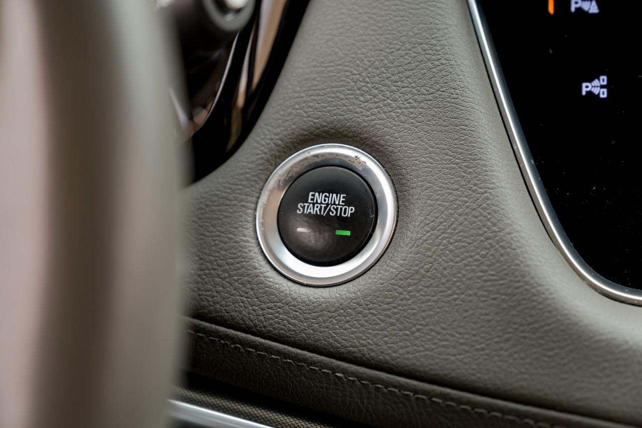 Cadillac XT5 Vehicle Main Gallery Image 23