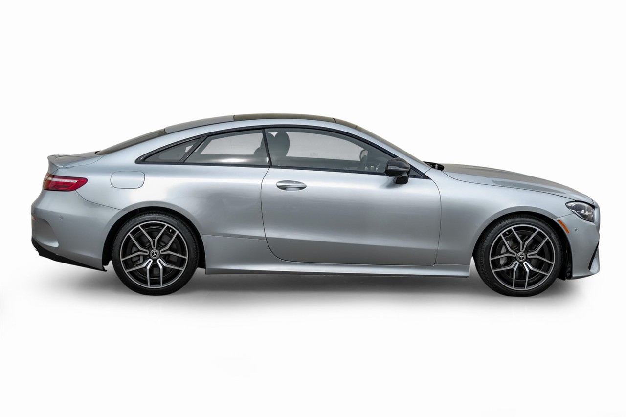 Mercedes-Benz E-Class Vehicle Main Gallery Image 08
