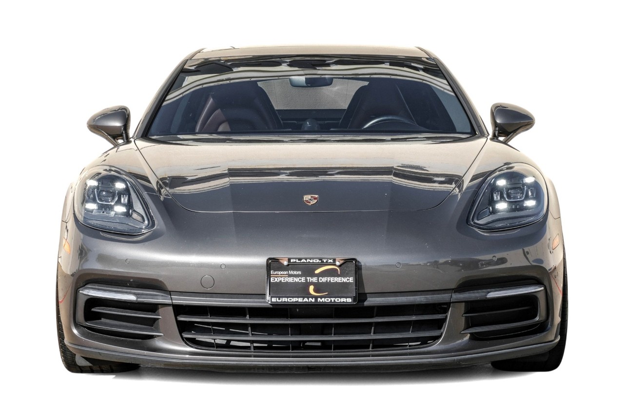 Porsche Panamera Vehicle Main Gallery Image 05