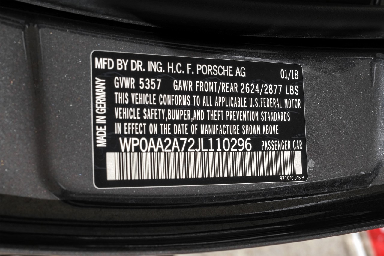 Porsche Panamera Vehicle Main Gallery Image 53