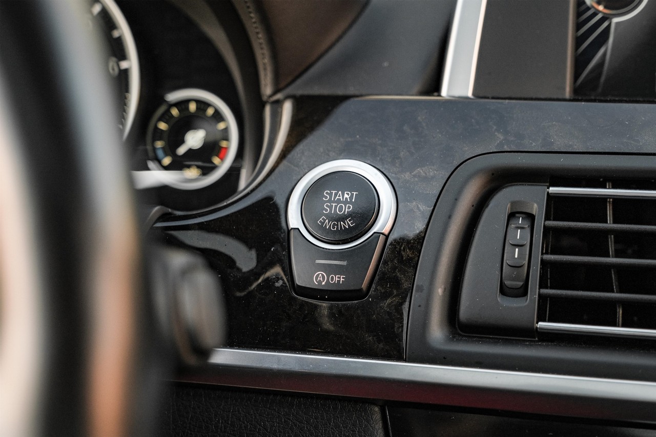 BMW 6 Series Vehicle Main Gallery Image 21