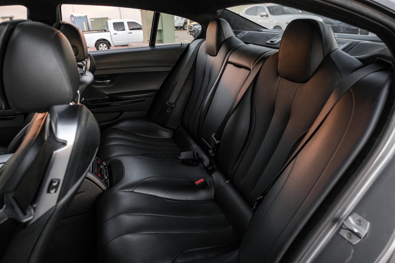 BMW 6 Series Vehicle Main Gallery Image 40