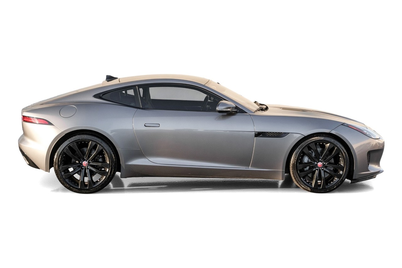 Jaguar F-Type Vehicle Main Gallery Image 07