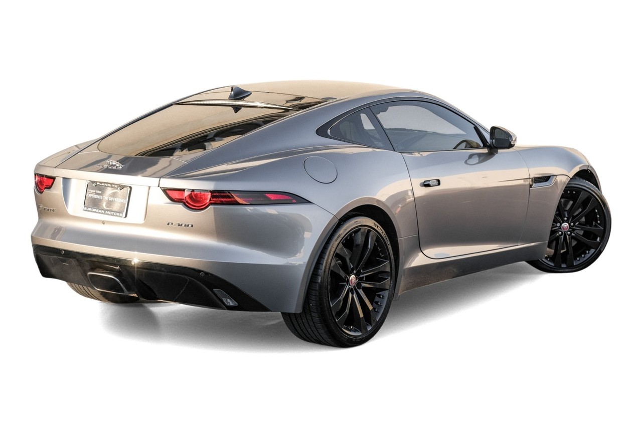 Jaguar F-Type Vehicle Main Gallery Image 08