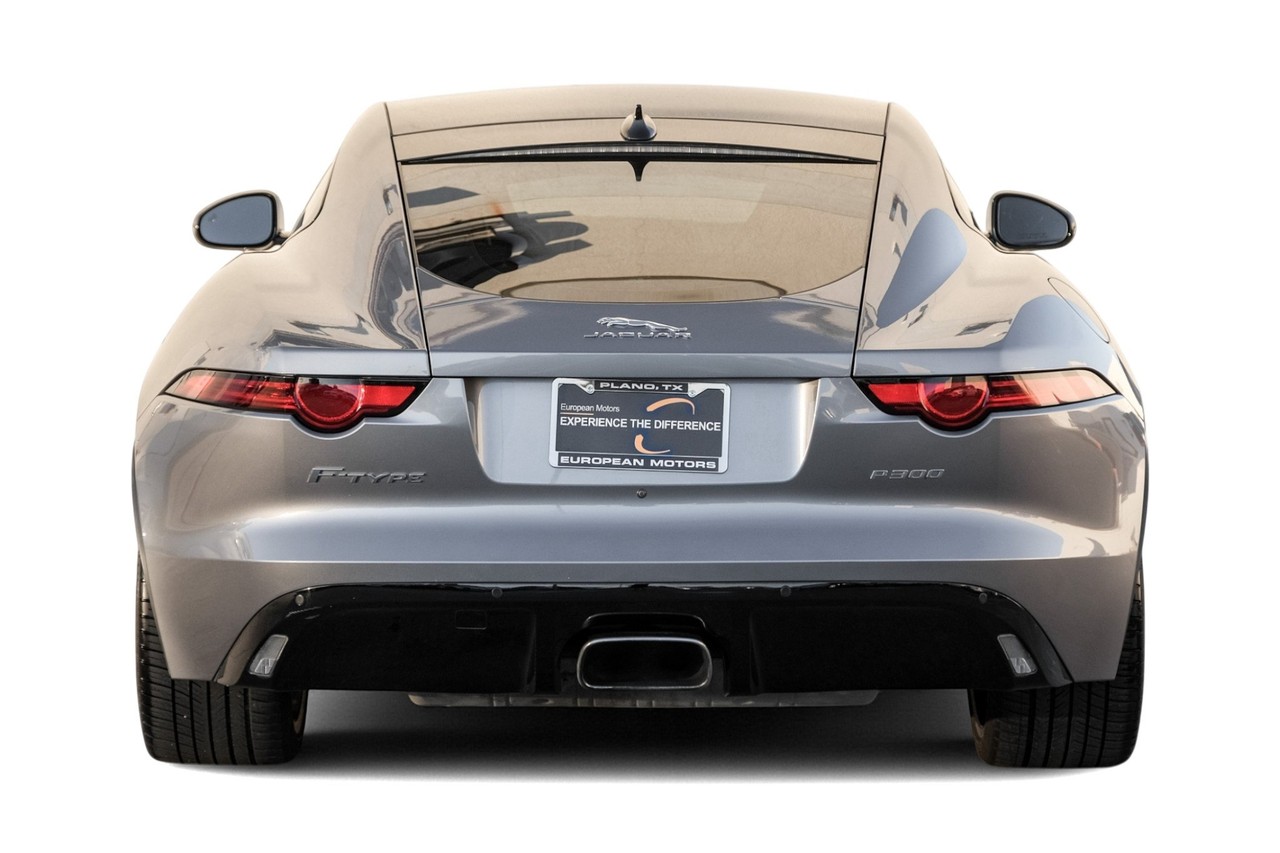 Jaguar F-Type Vehicle Main Gallery Image 09