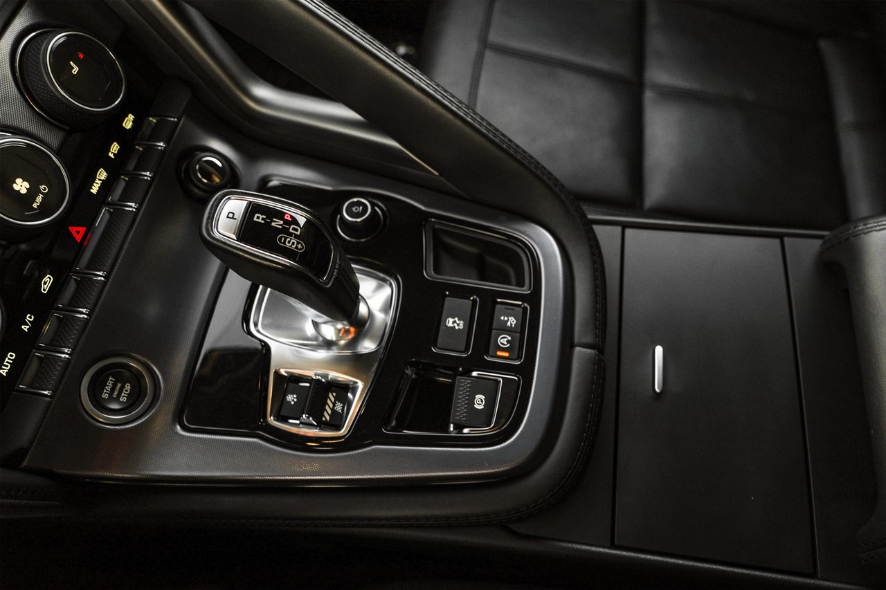 Jaguar F-Type Vehicle Main Gallery Image 22