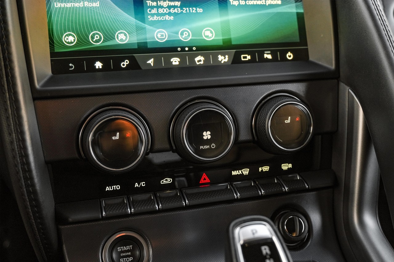 Jaguar F-Type Vehicle Main Gallery Image 23