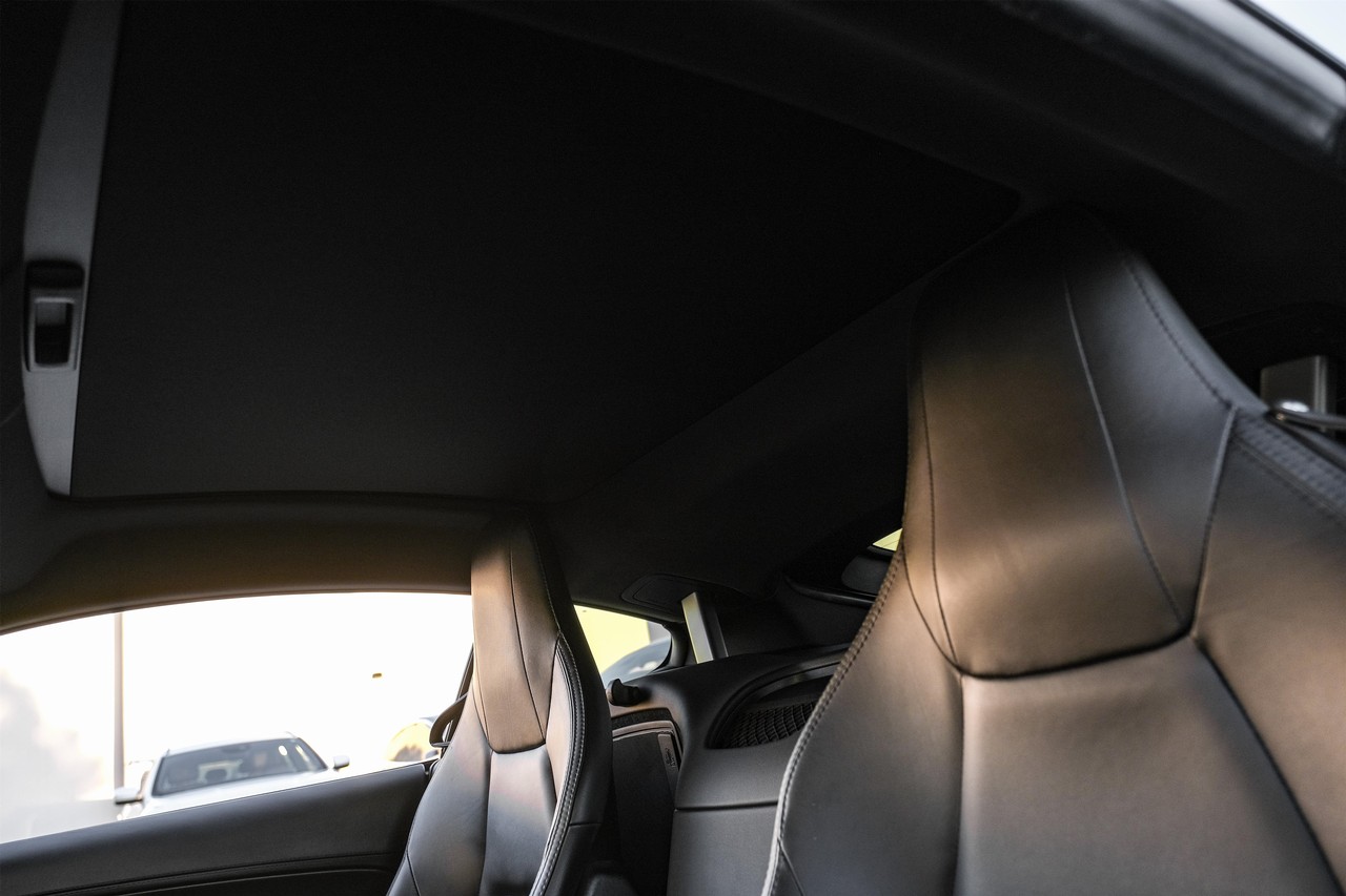 Jaguar F-Type Vehicle Main Gallery Image 28