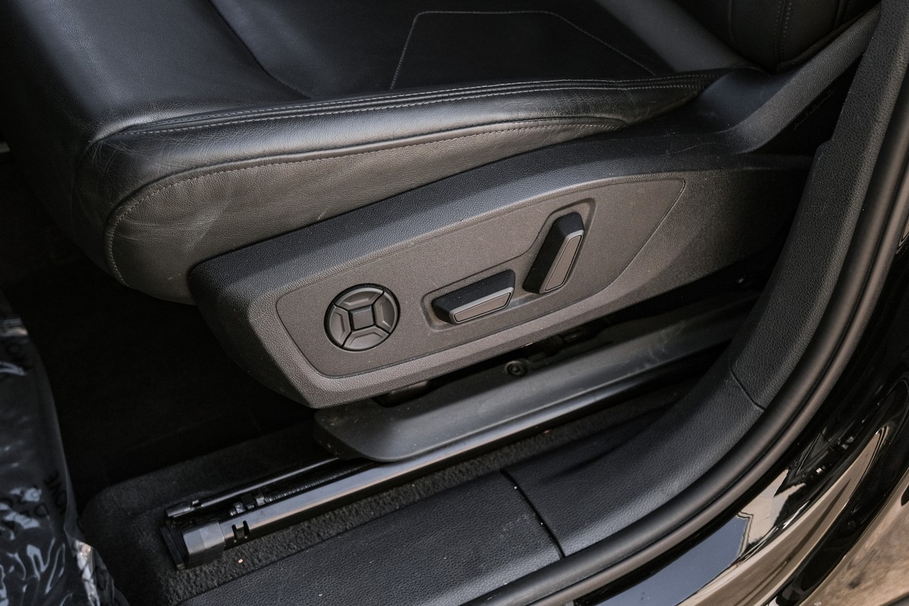 Audi Q3 Vehicle Main Gallery Image 30