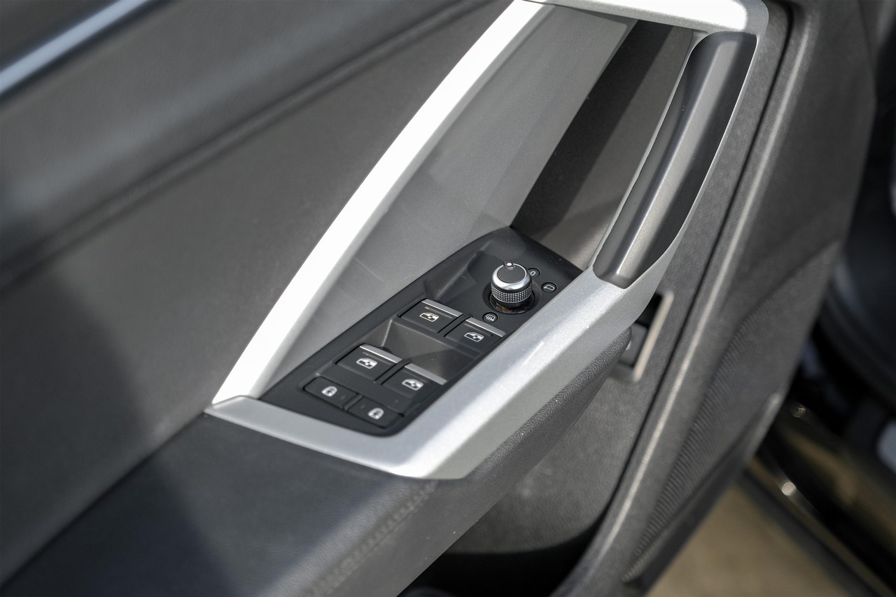 Audi Q3 Vehicle Main Gallery Image 39