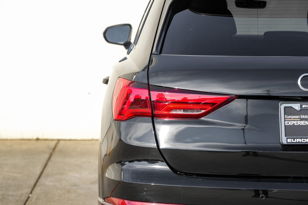 Audi Q3 Vehicle Main Gallery Image 44