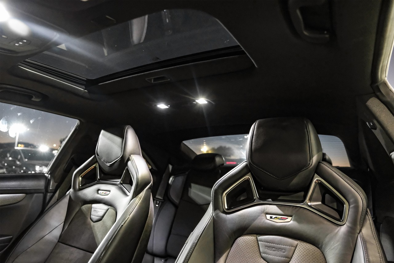 Cadillac ATS-V Coupe Vehicle Main Gallery Image 05