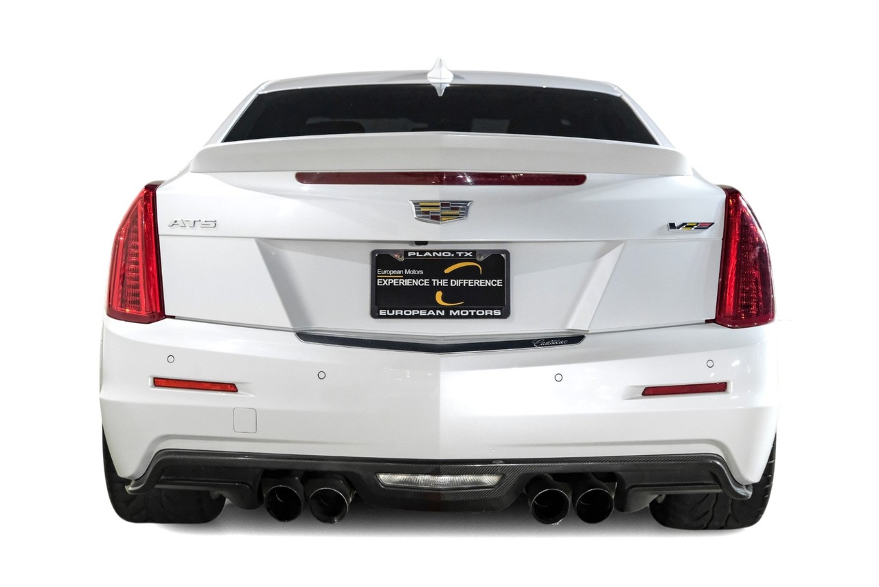 Cadillac ATS-V Coupe Vehicle Main Gallery Image 10