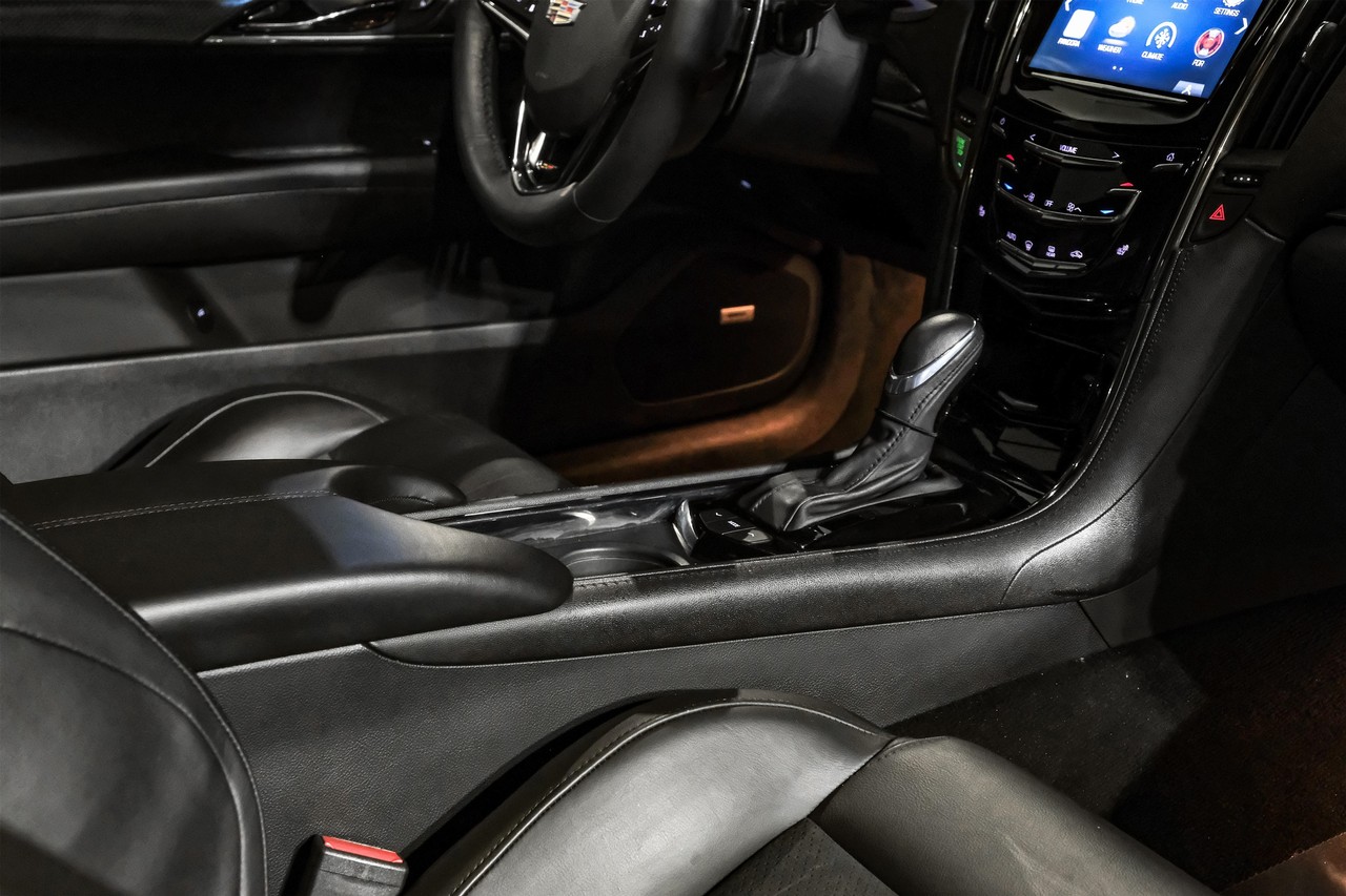 Cadillac ATS-V Coupe Vehicle Main Gallery Image 23