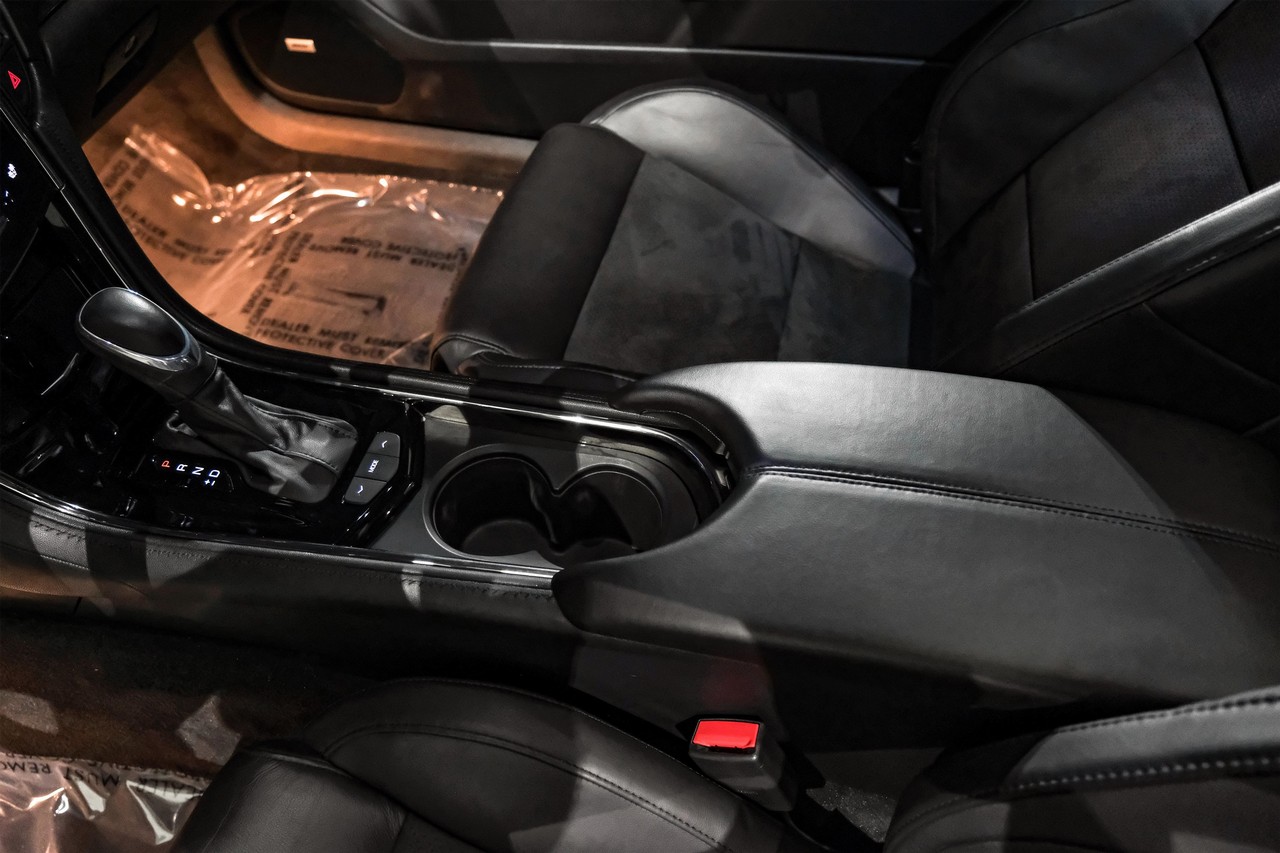 Cadillac ATS-V Coupe Vehicle Main Gallery Image 25