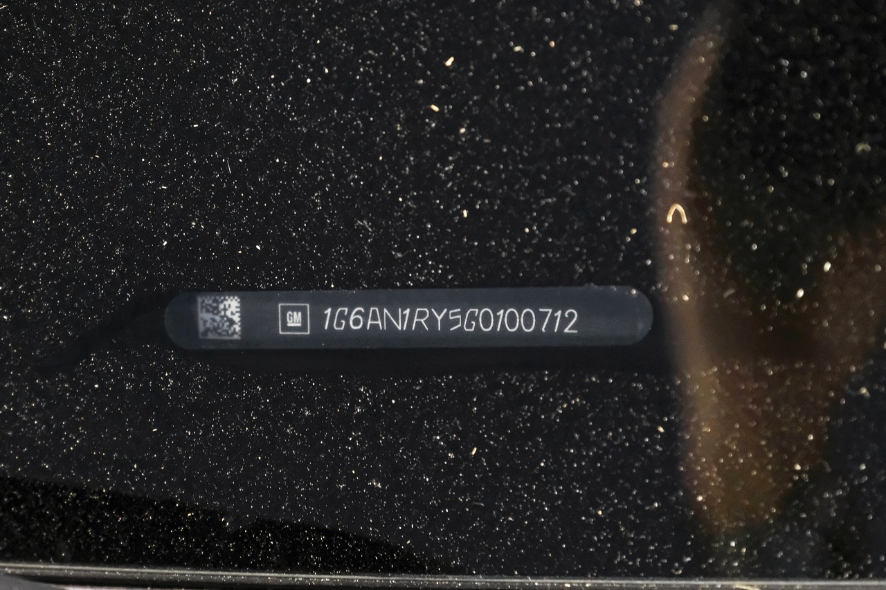 Cadillac ATS-V Coupe Vehicle Main Gallery Image 57