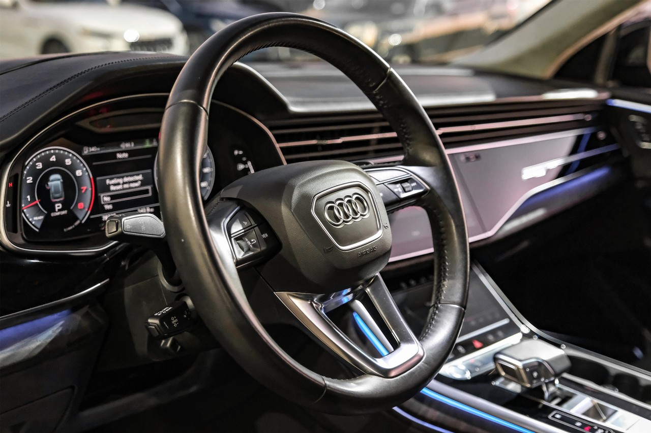 Audi Q8 Vehicle Main Gallery Image 16