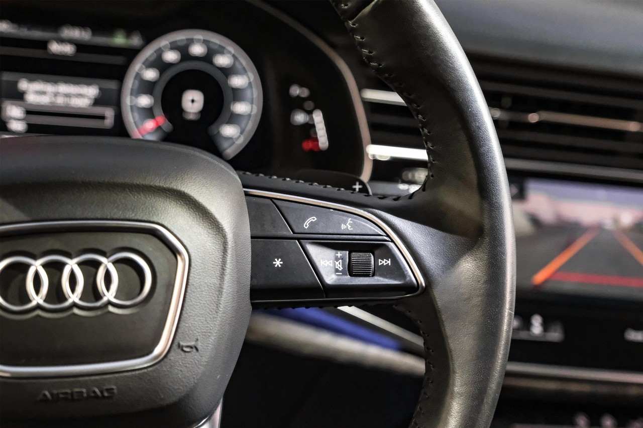 Audi Q8 Vehicle Main Gallery Image 19