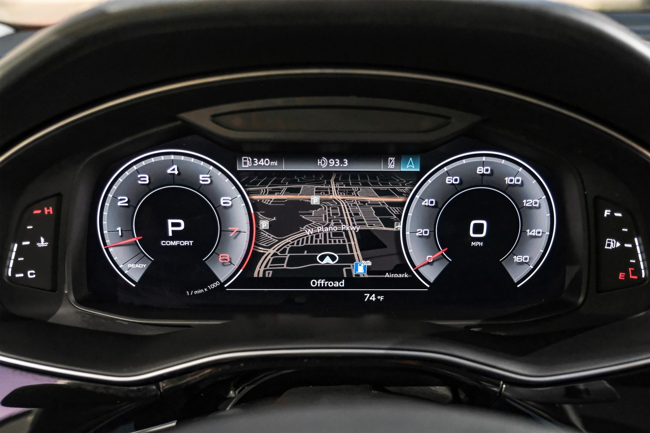 Audi Q8 Vehicle Main Gallery Image 20