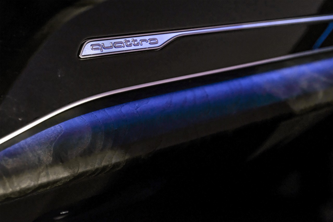 Audi Q8 Vehicle Main Gallery Image 28