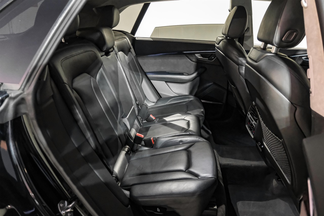 Audi Q8 Vehicle Main Gallery Image 38