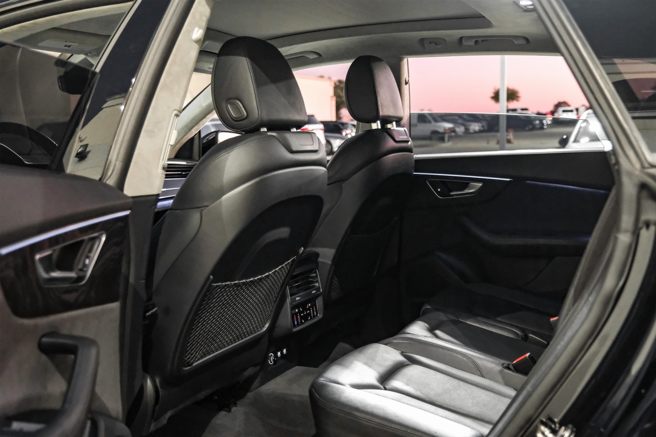 Audi Q8 Vehicle Main Gallery Image 41