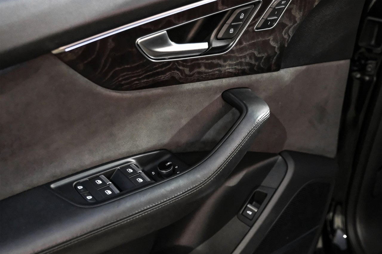 Audi Q8 Vehicle Main Gallery Image 46