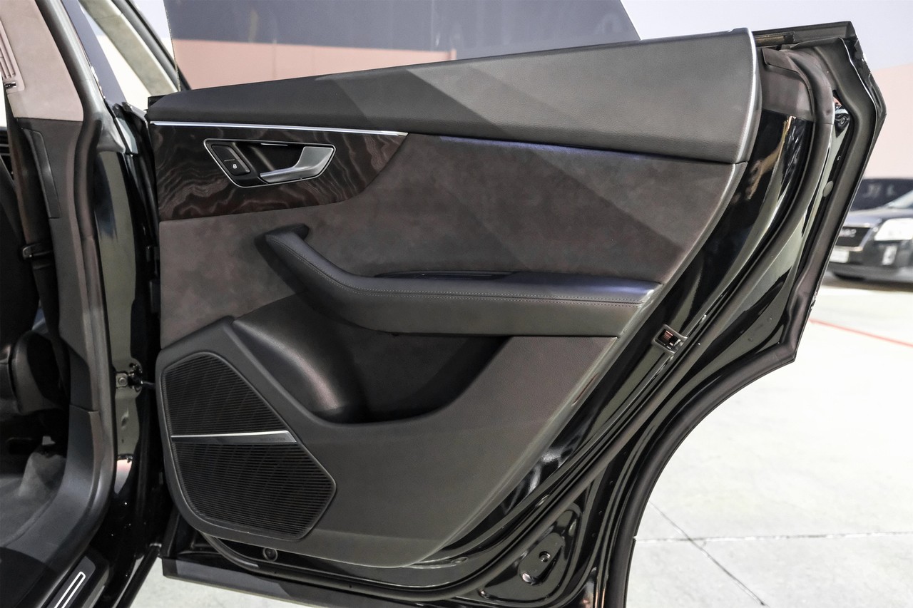 Audi Q8 Vehicle Main Gallery Image 49