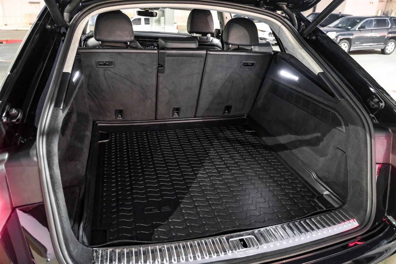 Audi Q8 Vehicle Main Gallery Image 56