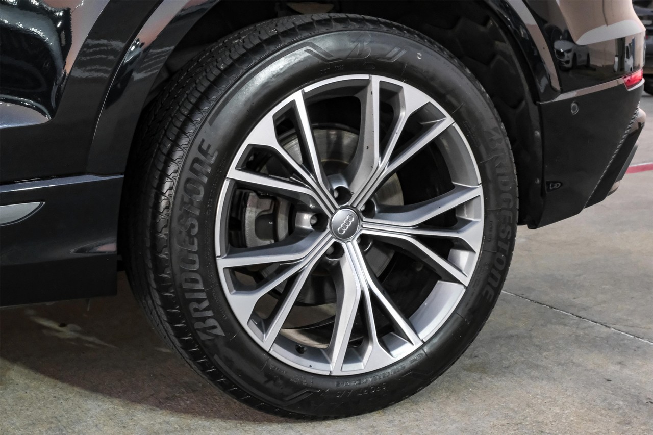 Audi Q8 Vehicle Main Gallery Image 61