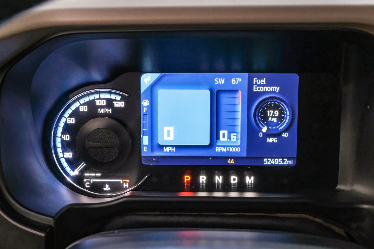 Ford Bronco Vehicle Main Gallery Image 17