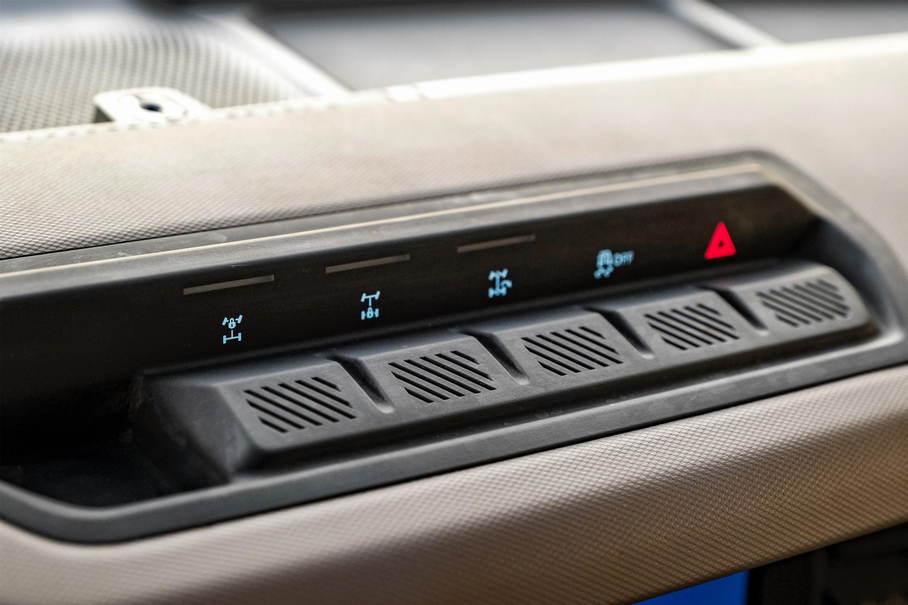 Ford Bronco Vehicle Main Gallery Image 26