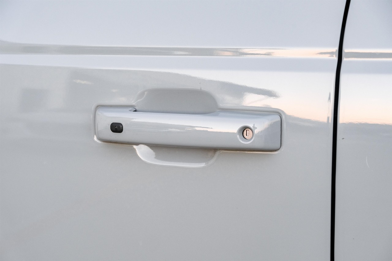 Ford Bronco Vehicle Main Gallery Image 38