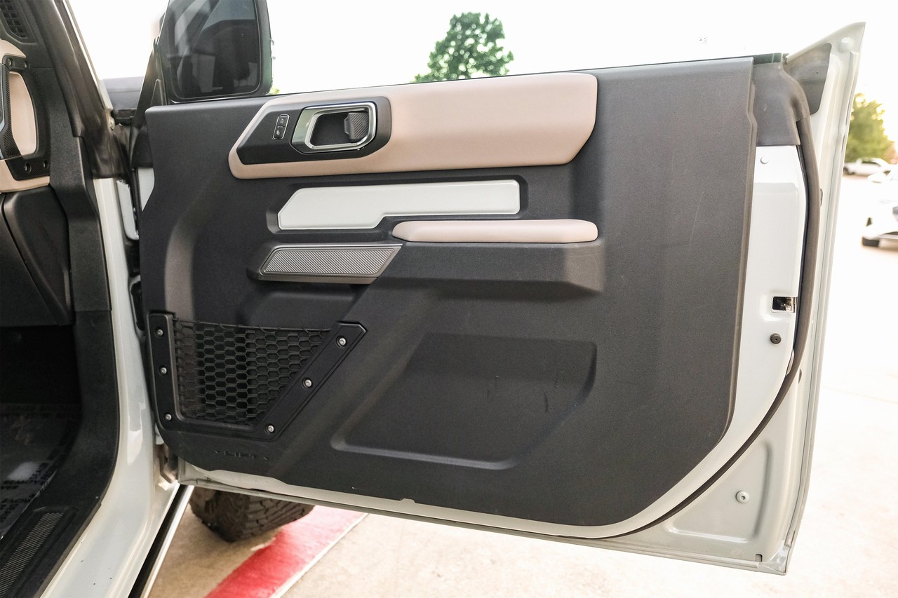 Ford Bronco Vehicle Main Gallery Image 41