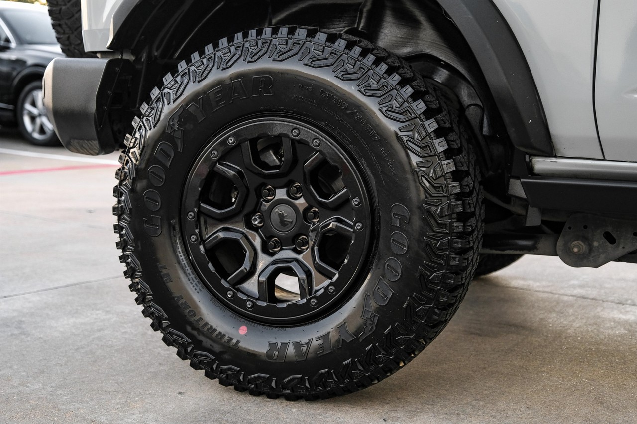 Ford Bronco Vehicle Main Gallery Image 46