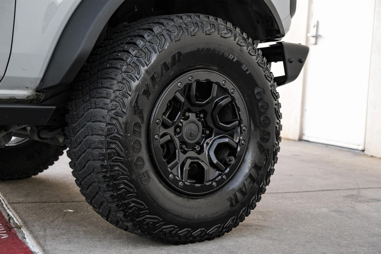 Ford Bronco Vehicle Main Gallery Image 47