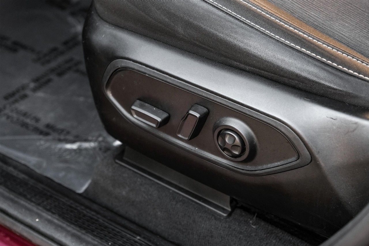 Jeep Grand Cherokee L Vehicle Main Gallery Image 37