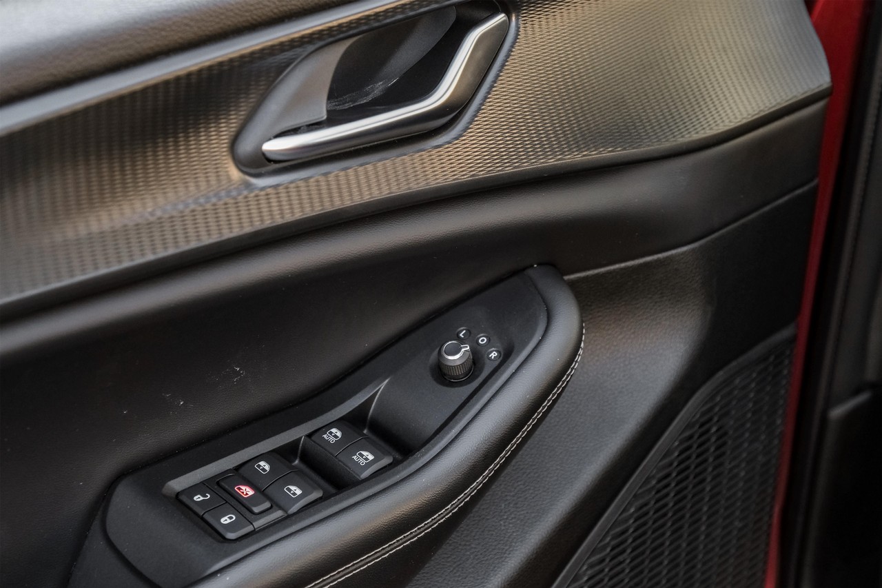 Jeep Grand Cherokee L Vehicle Main Gallery Image 49