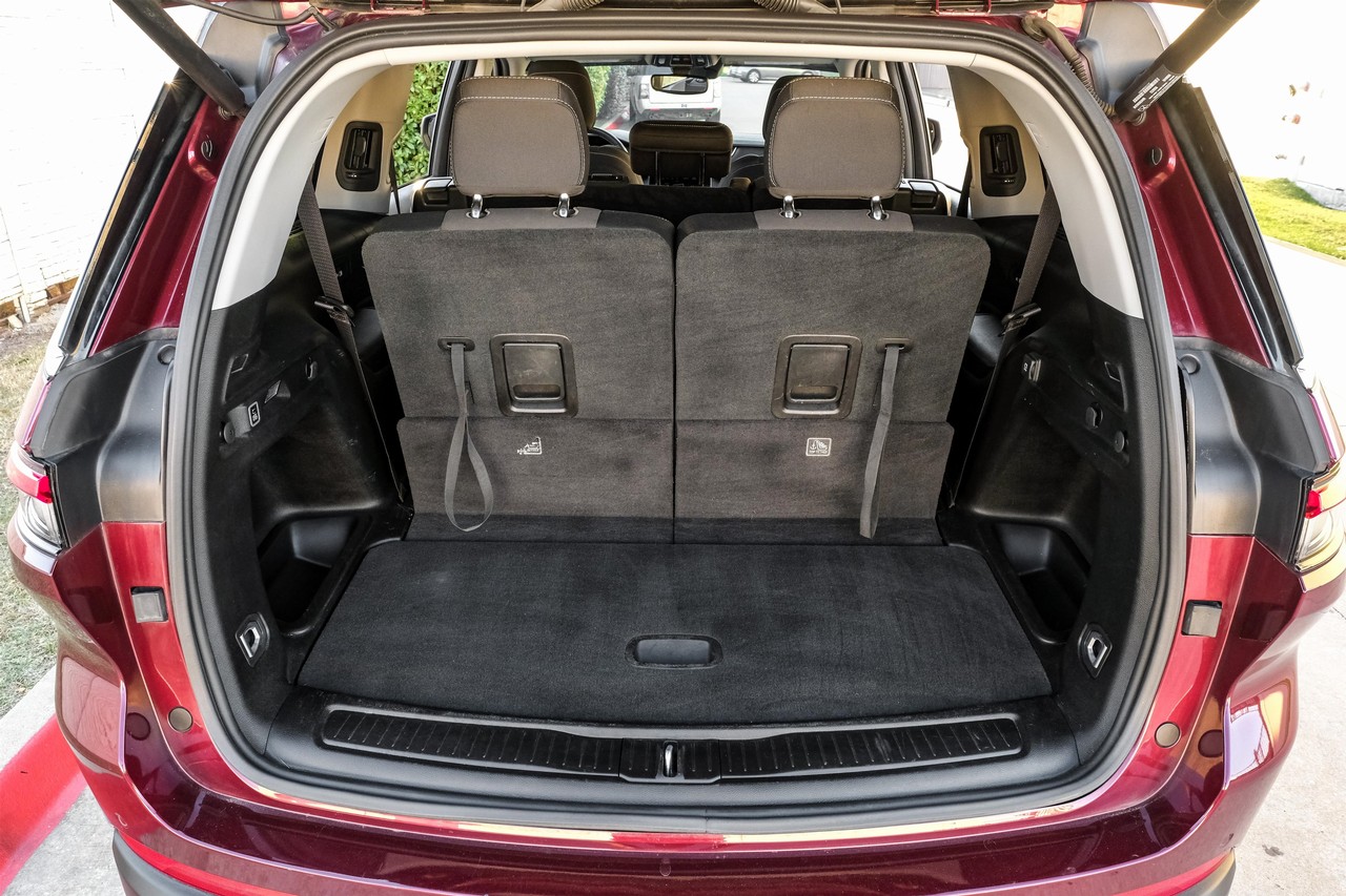 Jeep Grand Cherokee L Vehicle Main Gallery Image 54