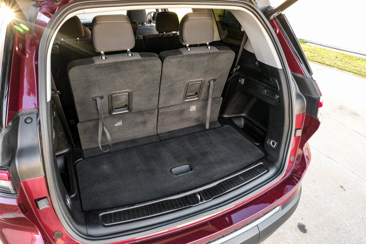 Jeep Grand Cherokee L Vehicle Main Gallery Image 55