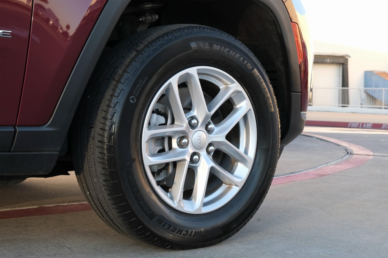 Jeep Grand Cherokee L Vehicle Main Gallery Image 60