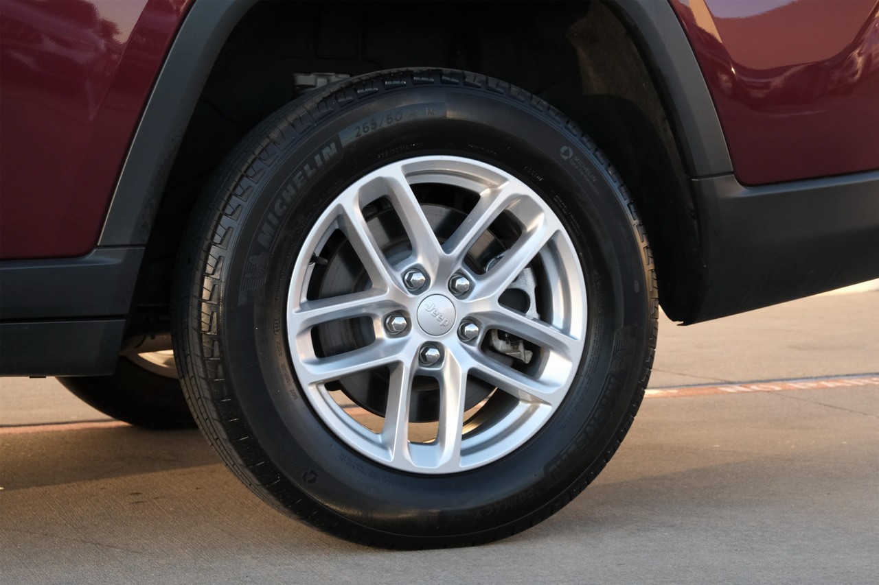 Jeep Grand Cherokee L Vehicle Main Gallery Image 62