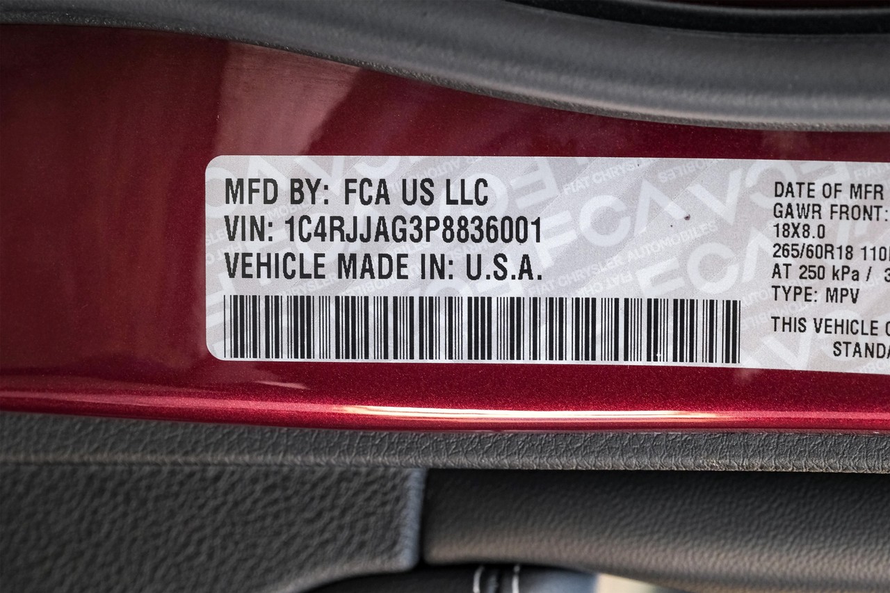 Jeep Grand Cherokee L Vehicle Main Gallery Image 64